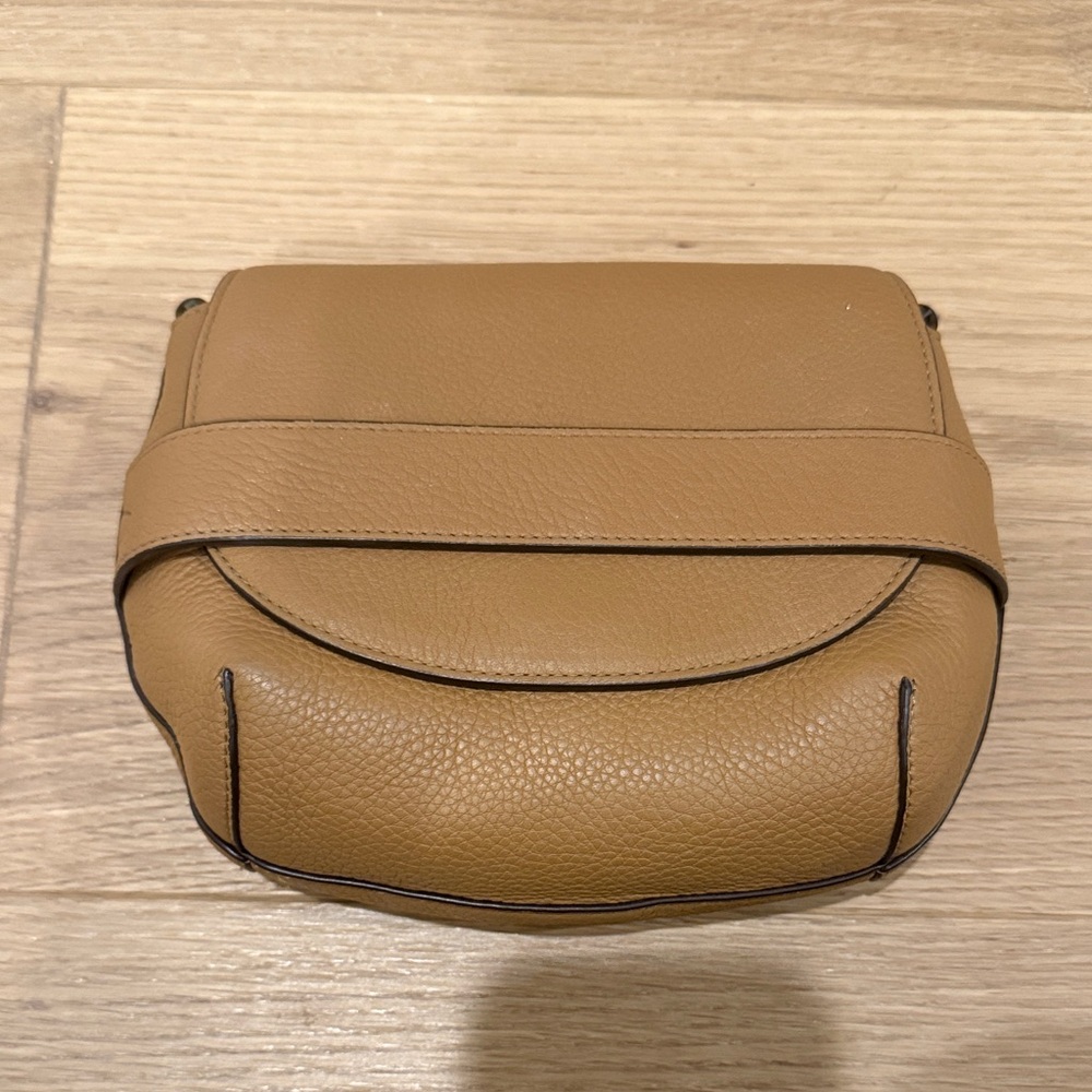 NWOT Vince Camel/Tan Pebbled Leather Crossbody Bag